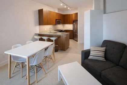 405 5889 Irmin Street, Burnaby, BC, Burnaby — Apartment/Condo for sale