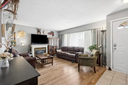 5120 59a Street, Delta, BC, Delta — Half Duplex for sale