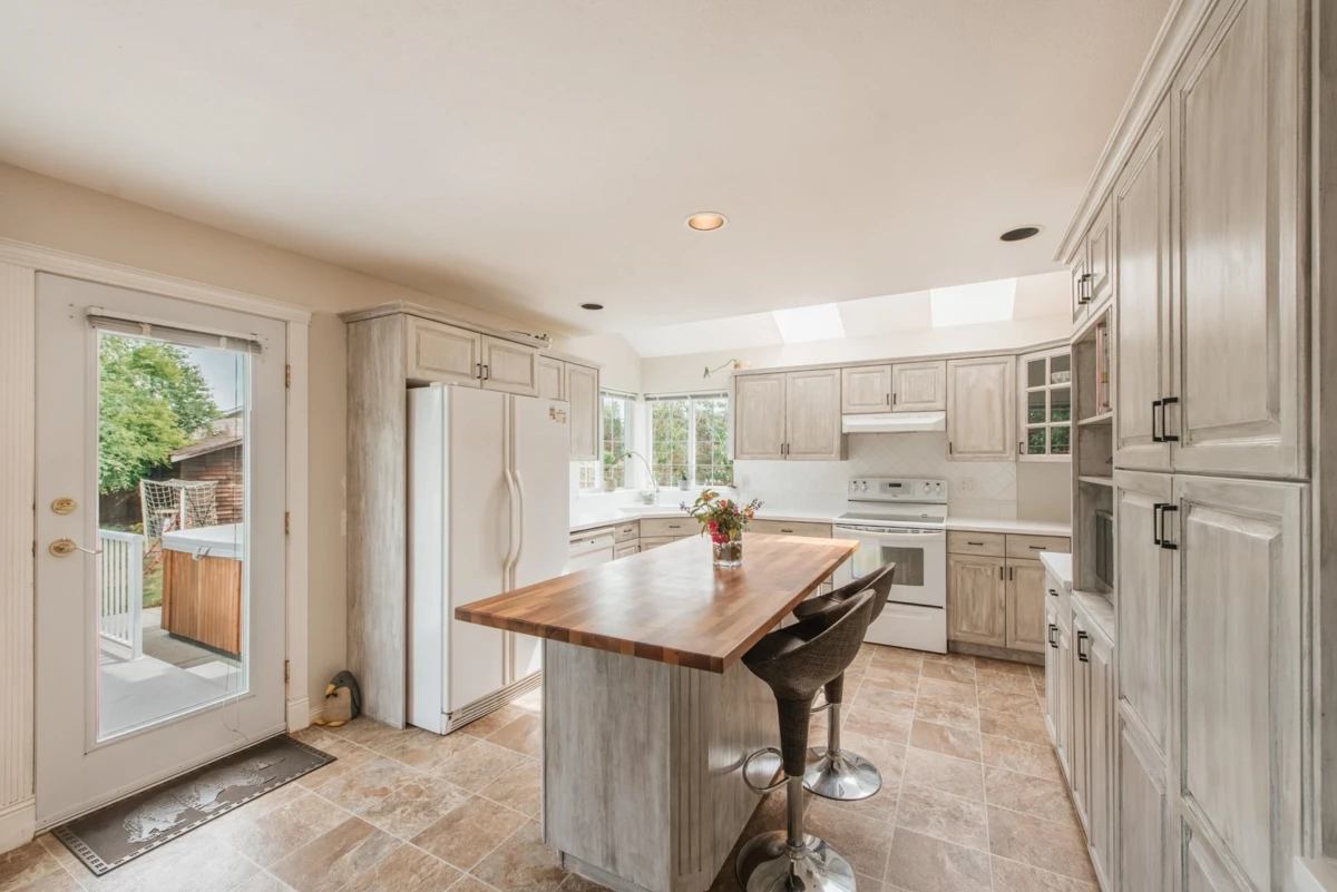 Dining Area Photo of 5656 Cook Place, Sechelt, BC