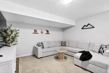 Hallway Photo of 22 24185 106b Avenue, Maple Ridge, BC