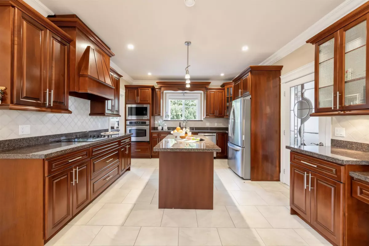 Dining Area Photo of 6087 Mckee Street, Burnaby, BC