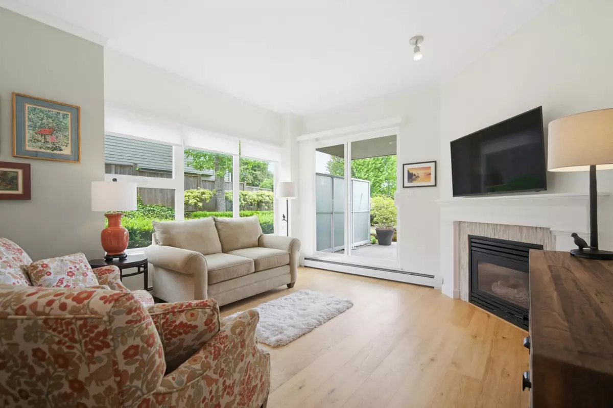 Dining Area Photo of 104 1400 View Crescent, Tsawwassen, BC