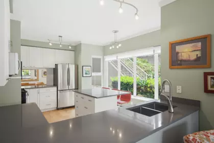 Breakfast Nook Photo of 104 1400 View Crescent, Tsawwassen, BC