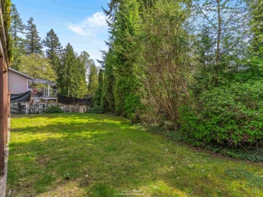 Mudroom Photo of 2553 Bendale Road, North Vancouver, BC