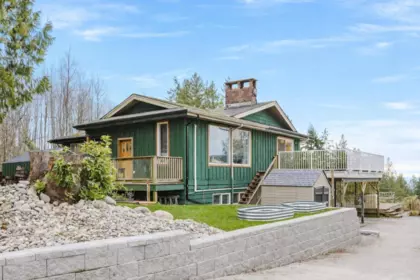 1405 Velvet Road, Gibsons, BC, Gibsons — Single Family Residence for sale