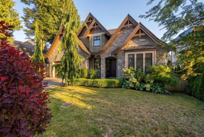 Swimming Pool Photo of 13536 14 Avenue, Surrey, BC