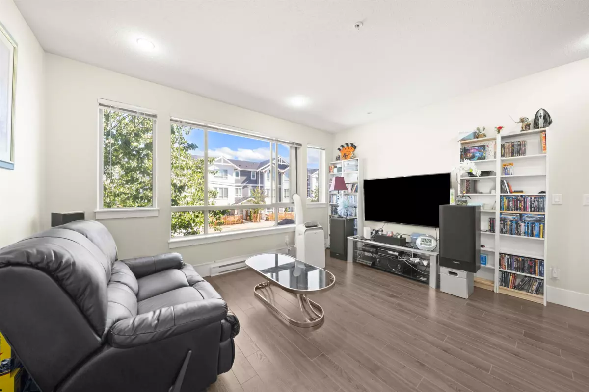 Dining Area Photo of 4 19752 55a Avenue, Langley, BC