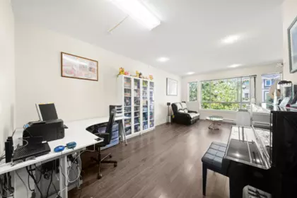 Breakfast Nook Photo of 4 19752 55a Avenue, Langley, BC