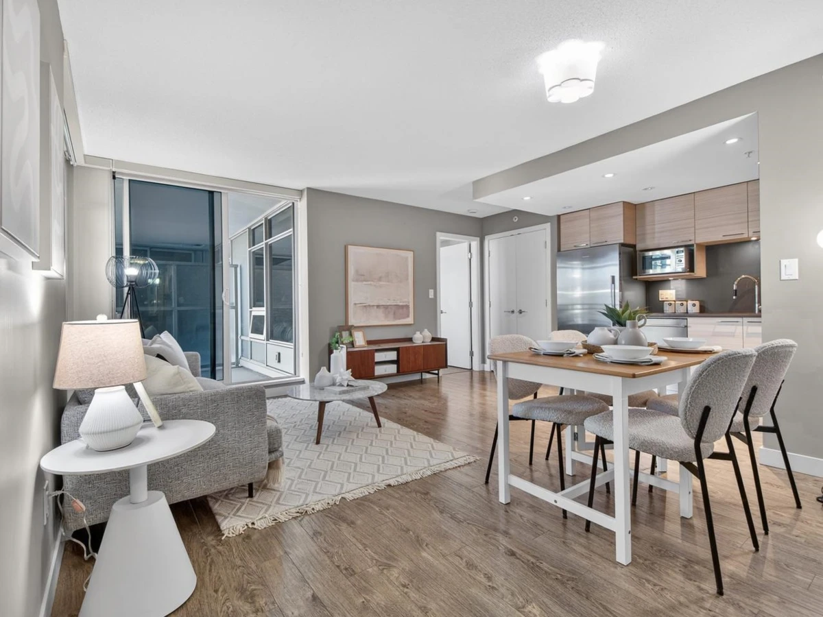 Family Room Photo of 867 6288 No.3 Road, Richmond, BC