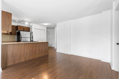 B304 8929 202 Street, Langley, BC, Langley — Apartment/Condo for sale