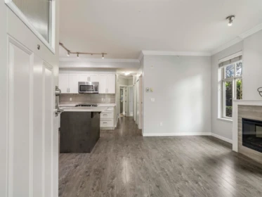 Kitchen Photo of 106 6655 192 Street, Surrey, BC