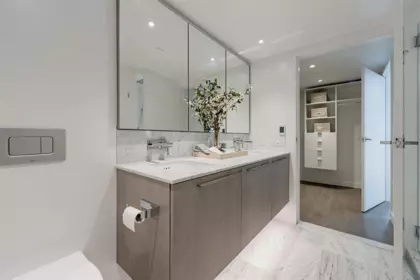 Swimming Pool Photo of 2109 1111 Richards Street, Vancouver, BC