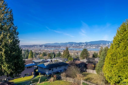 Fitness Center Photo Near 11229 136 Street, Surrey, BC