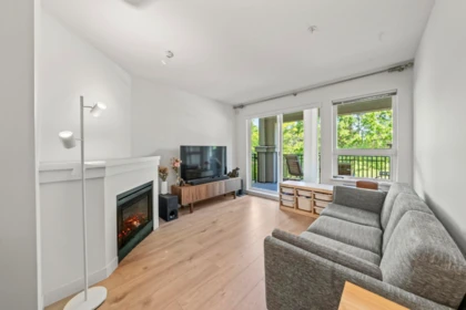 208 6800 Eckersley Road, Richmond, BC, Richmond — Apartment/Condo for sale