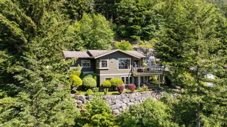 300 Ocean Crest Drive, West Vancouver, BC, West Vancouver — Single Family Residence for sale