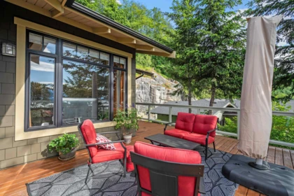 Outdoor Patio Photo of 300 Ocean Crest Drive, West Vancouver, BC