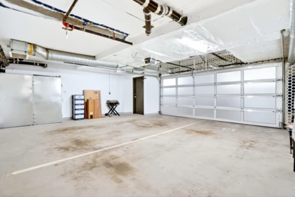 Garage Interior Photo of 518 W 30th Avenue, Vancouver, BC