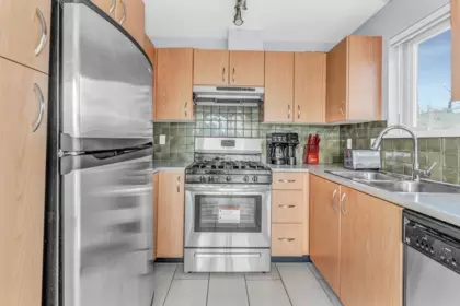 Breakfast Nook Photo of 210 995 W 59th Avenue, Vancouver, BC