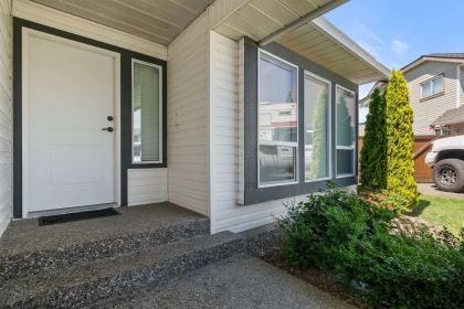 7665 Sapphire Drive, Chilliwack, BC, Chilliwack — Single Family Residence for sale