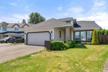 7665 Sapphire Drive, Chilliwack, BC, Chilliwack — Single Family Residence for sale