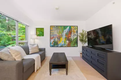 Primary Bedroom Photo of TH1 1288 Chesterfield Avenue, North Vancouver, BC