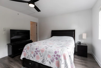Office / Den Photo of 94 1055 Riverwood Gate, Port Coquitlam, BC