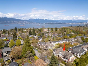 Garden / Landscaping Photo of 2470 Sasamat Street, Vancouver, BC