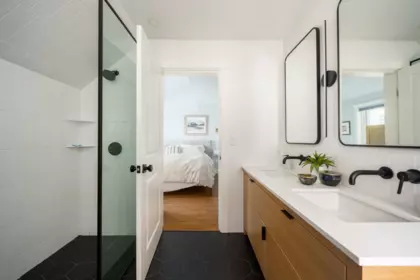 Laundry Room Photo of 2470 Sasamat Street, Vancouver, BC