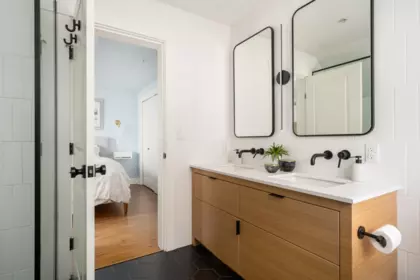 Mudroom Photo of 2470 Sasamat Street, Vancouver, BC