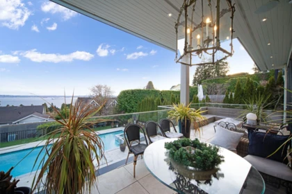 Backyard Photo of 2538 Ottawa Avenue, West Vancouver, BC