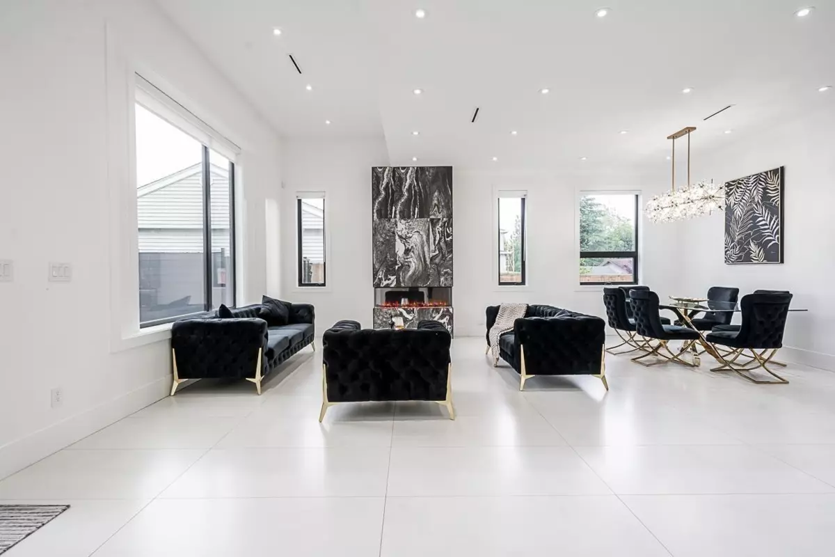 Living Room Photo of 6052 172 Street, Surrey, BC