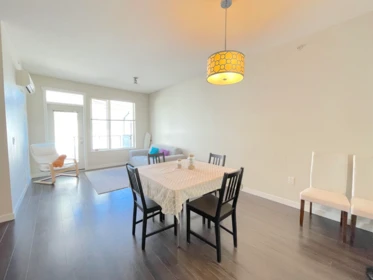 425 9399 Odlin Road, Richmond, BC, Richmond — Apartment/Condo for sale