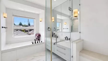 Mudroom Photo of 4632 W 11th Avenue, Vancouver, BC