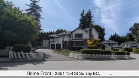 Entry Foyer Photo of 2851 154th Street, Surrey, BC