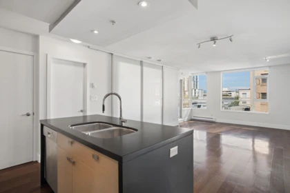 403 1530 W 8th Avenue, Vancouver, BC, Vancouver — Apartment/Condo for sale