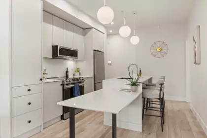 Kitchen Photo of 211 45511 Campus Drive, Chilliwack, BC