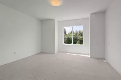 Entry Foyer Photo of 45 16561 17a Avenue, Surrey, BC