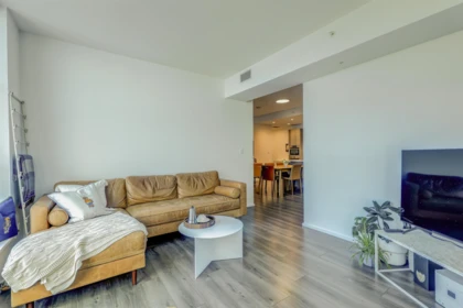 4801 3809 Evergreen Place, Burnaby, BC, Burnaby — Apartment/Condo for sale