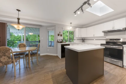 Kitchen Photo of 11458 90 Avenue, Delta, BC