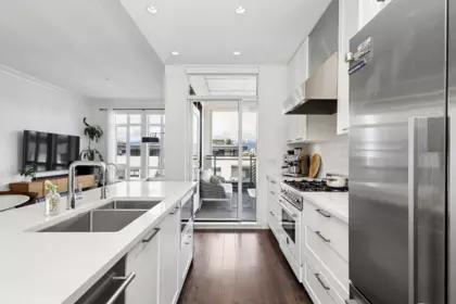Powder Room Photo of 607 168 E 35th Avenue, Vancouver, BC