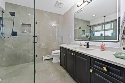 Mudroom Photo of 6160 127 Street, Surrey, BC