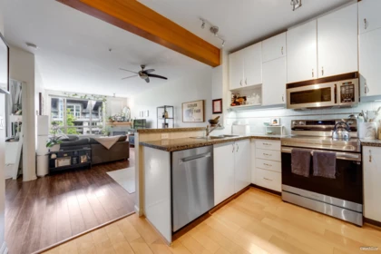 319 580 Raven Woods Drive, North Vancouver, BC, North Vancouver — Apartment/Condo for sale