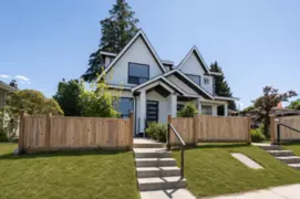 1 122 Eighth Avenue, New Westminster, BC