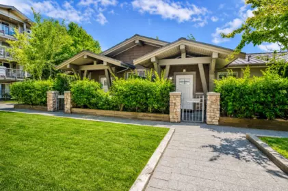 Front Yard Photo of 7 3138 Dayanee Springs Boulevard, Coquitlam, BC