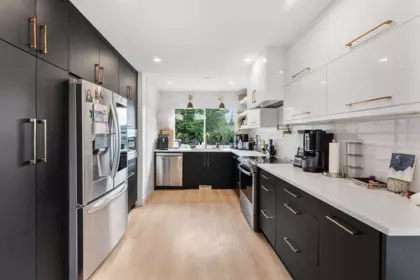 Breakfast Nook Photo of 14180 Kindersley Drive, Surrey, BC