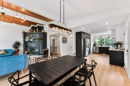 Kitchen Photo of 14180 Kindersley Drive, Surrey, BC