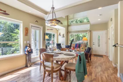 Breakfast Nook Photo of 5088 Parkview Road, Madeira Park, BC