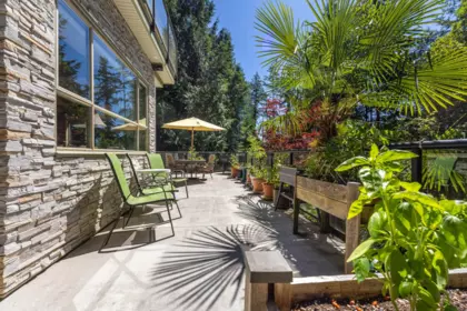 Front Yard Photo of 5088 Parkview Road, Madeira Park, BC