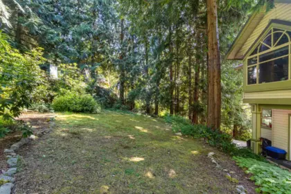Swimming Pool Photo of 5088 Parkview Road, Madeira Park, BC