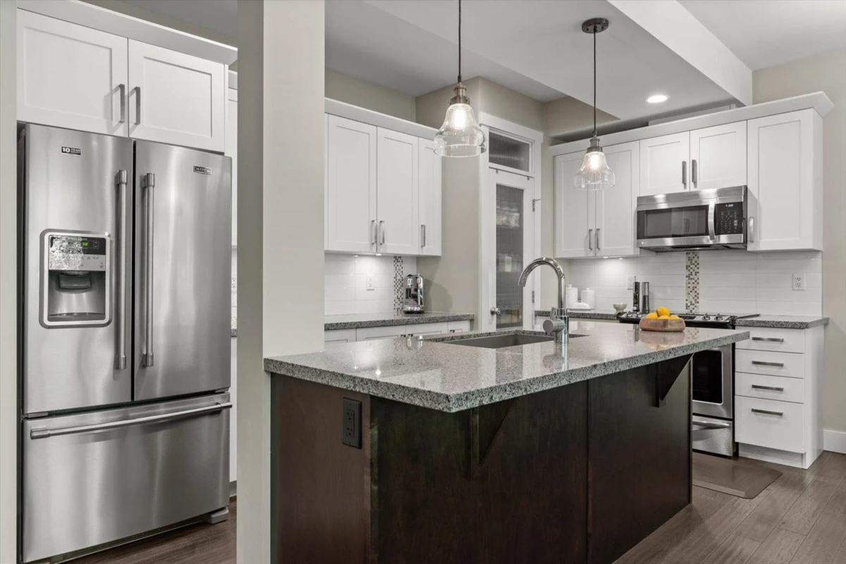 Dining Area Photo of 26 35298 Marshall Road, Abbotsford, BC